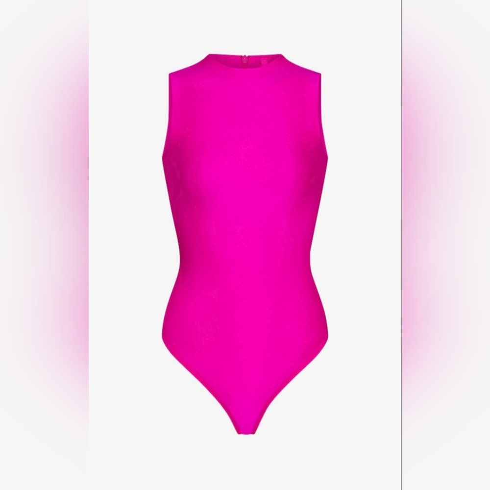 NWOT SKIMS DISCO SLEEVELESS MOCK NECK BODYSUIT